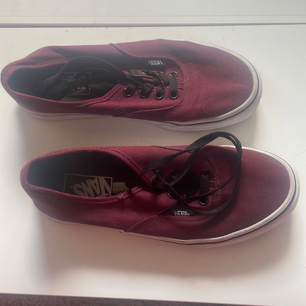 maroon low top vans